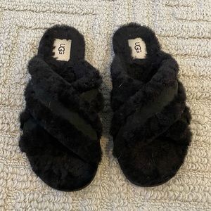 UGG Scuffita Fluffy Slip-On Sandals 9 Black